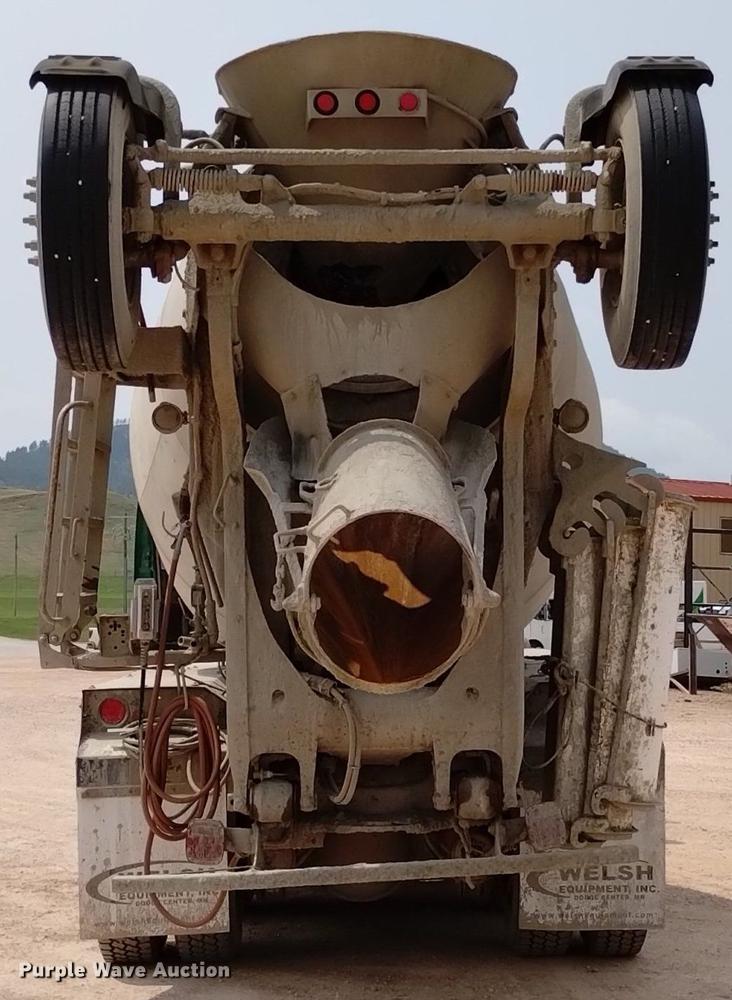 image for item DN6452 2003 Sterling LT9500  ready mix truck