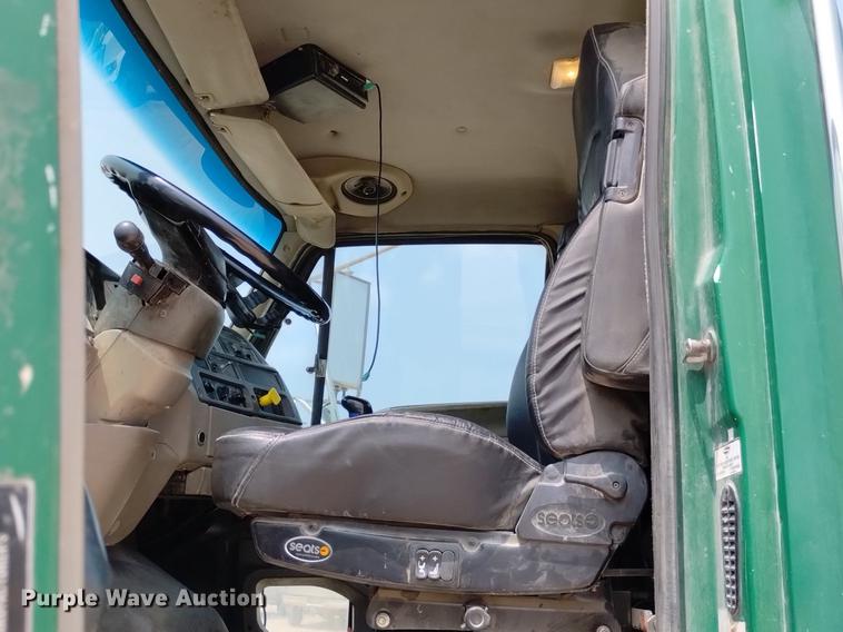 image for item DN6452 2003 Sterling LT9500  ready mix truck