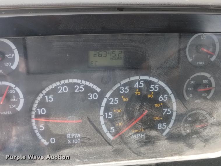 image for item DN6452 2003 Sterling LT9500  ready mix truck