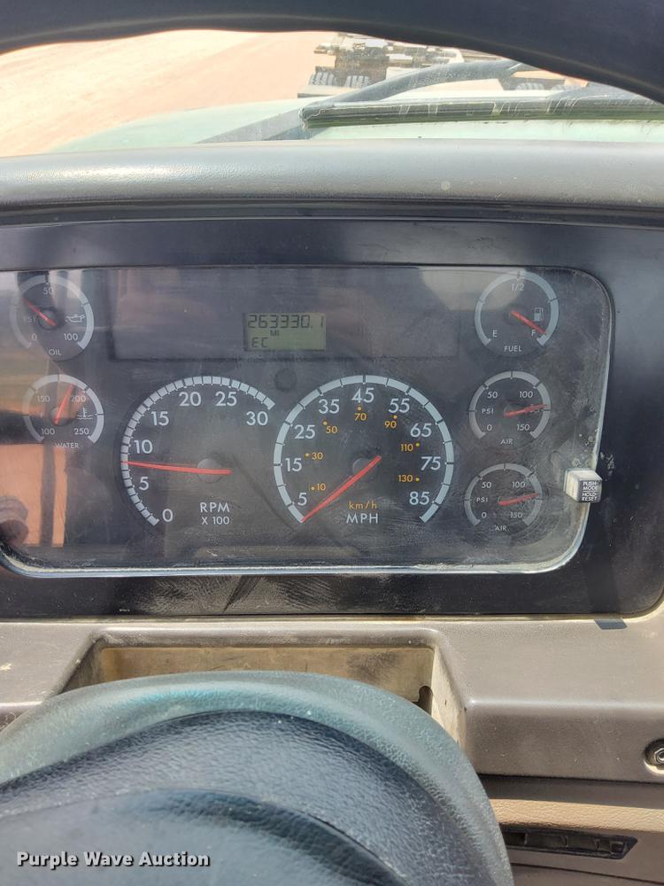 image for item DN6452 2003 Sterling LT9500  ready mix truck