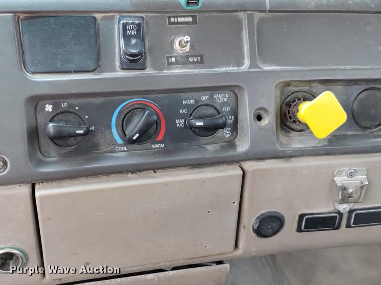 image for item DN6452 2003 Sterling LT9500  ready mix truck