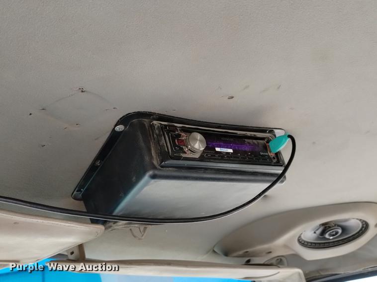 image for item DN6452 2003 Sterling LT9500  ready mix truck