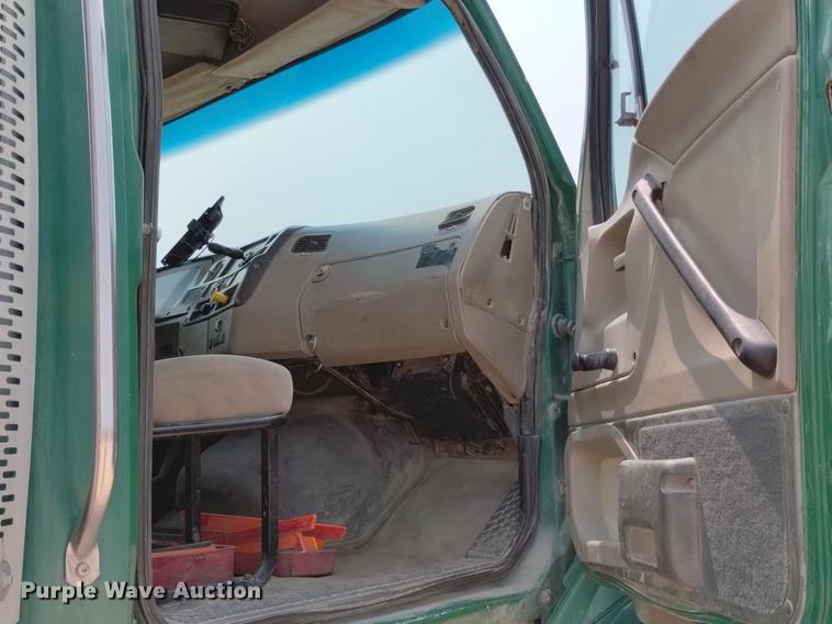 image for item DN6452 2003 Sterling LT9500  ready mix truck