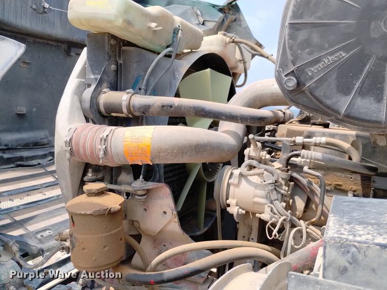 image for item DN6452 2003 Sterling LT9500  ready mix truck