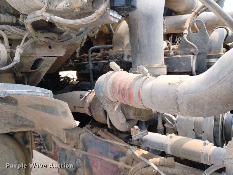 image for item DN6452 2003 Sterling LT9500  ready mix truck