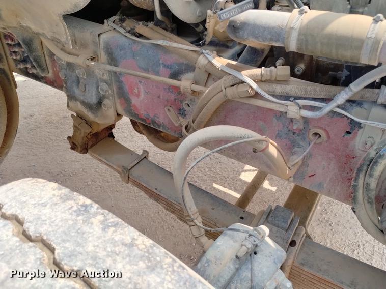 image for item DN6452 2003 Sterling LT9500  ready mix truck