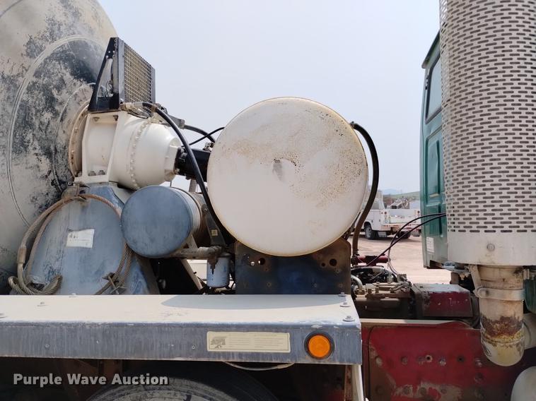 image for item DN6452 2003 Sterling LT9500  ready mix truck