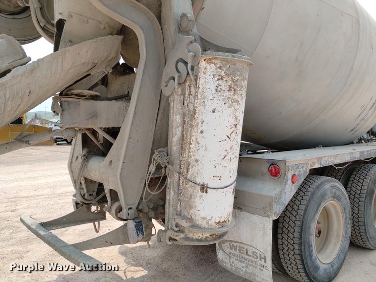 image for item DN6452 2003 Sterling LT9500  ready mix truck