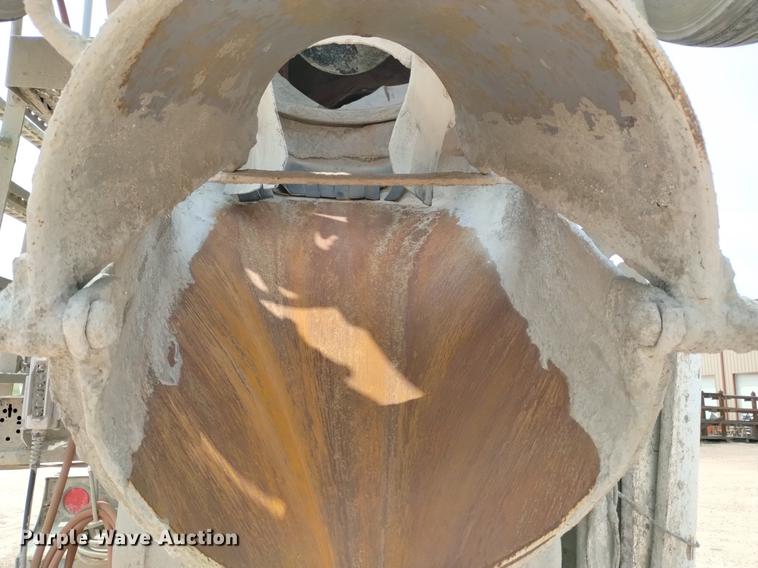 image for item DN6452 2003 Sterling LT9500  ready mix truck