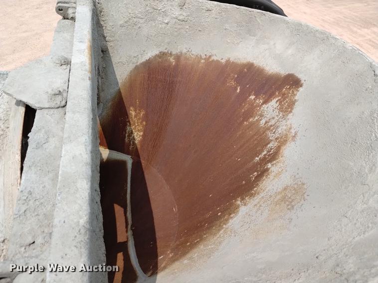 image for item DN6452 2003 Sterling LT9500  ready mix truck