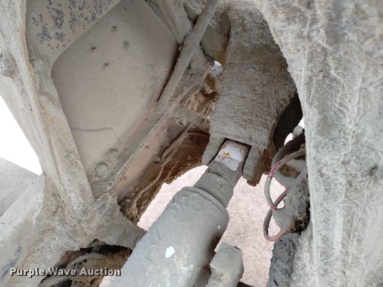 image for item DN6452 2003 Sterling LT9500  ready mix truck