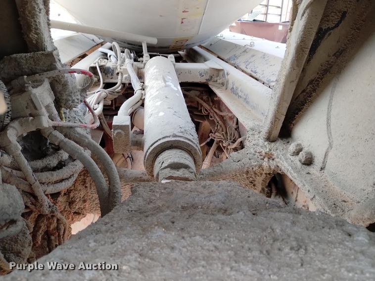 image for item DN6452 2003 Sterling LT9500  ready mix truck