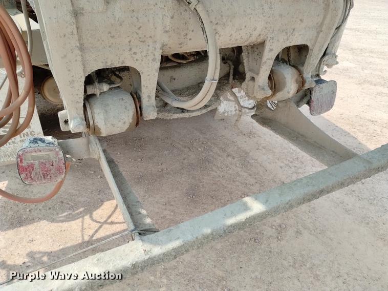 image for item DN6452 2003 Sterling LT9500  ready mix truck