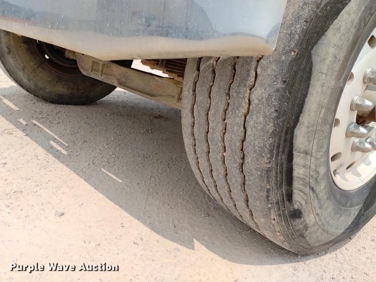 image for item DN6452 2003 Sterling LT9500  ready mix truck