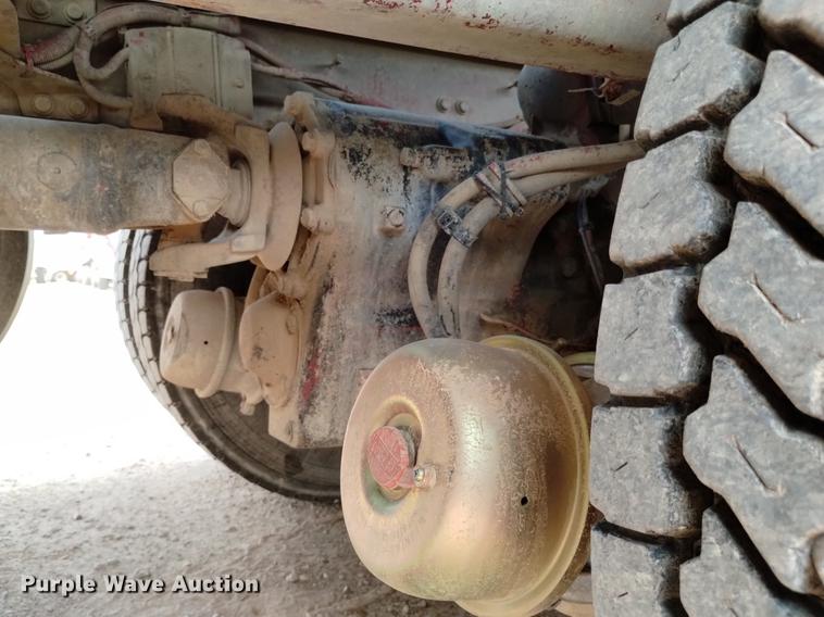 image for item DN6452 2003 Sterling LT9500  ready mix truck