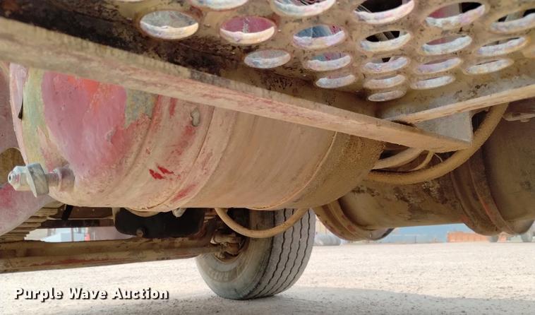 image for item DN6452 2003 Sterling LT9500  ready mix truck