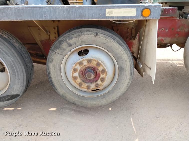 image for item DN6452 2003 Sterling LT9500  ready mix truck