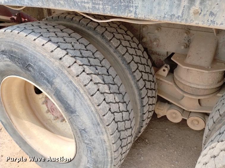 image for item DN6452 2003 Sterling LT9500  ready mix truck