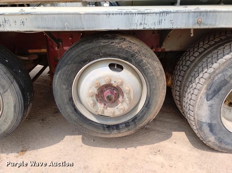 image for item DN6452 2003 Sterling LT9500  ready mix truck