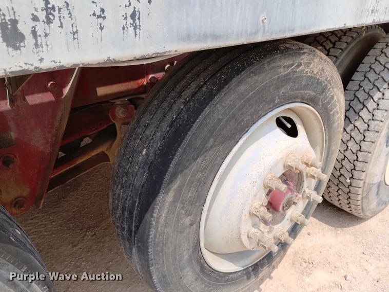 image for item DN6452 2003 Sterling LT9500  ready mix truck