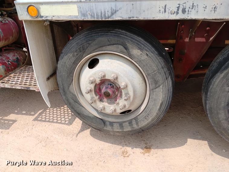 image for item DN6452 2003 Sterling LT9500  ready mix truck