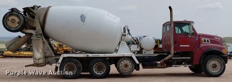 image for item DN6454 2007 Sterling L9500  ready mix truck