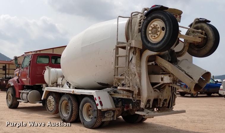 image for item DN6454 2007 Sterling L9500  ready mix truck