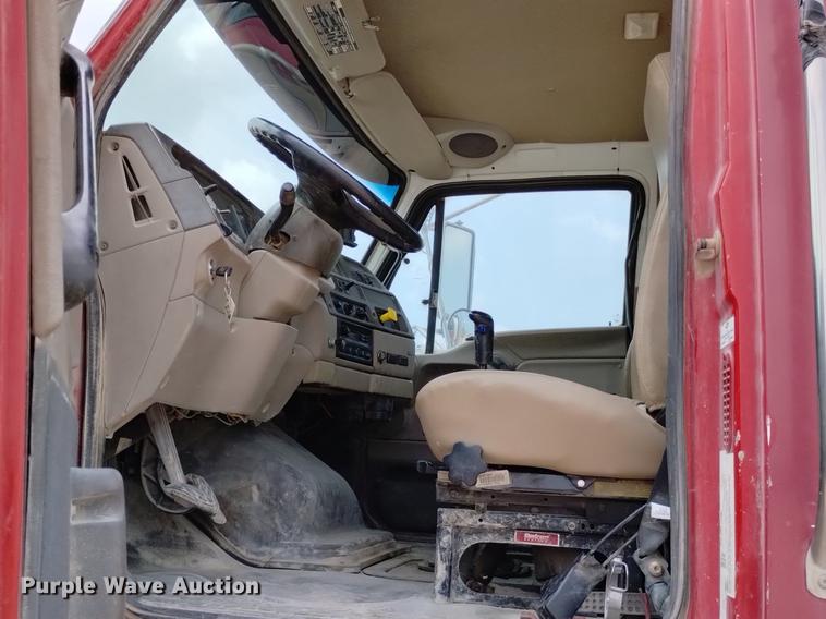 image for item DN6454 2007 Sterling L9500  ready mix truck