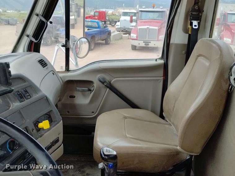 image for item DN6454 2007 Sterling L9500  ready mix truck