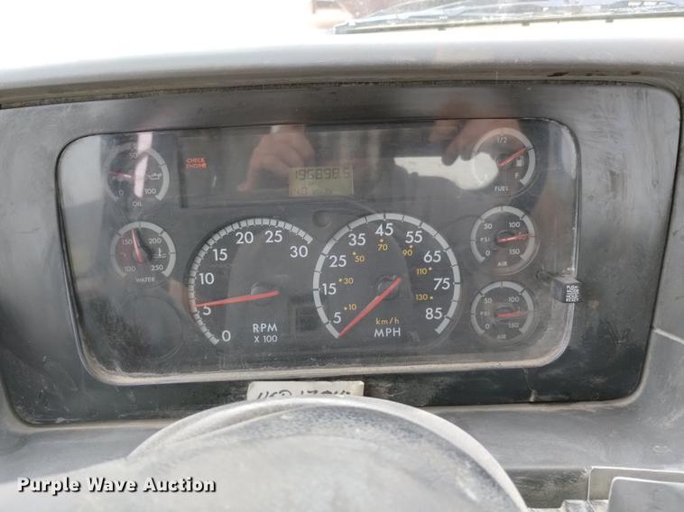 image for item DN6454 2007 Sterling L9500  ready mix truck