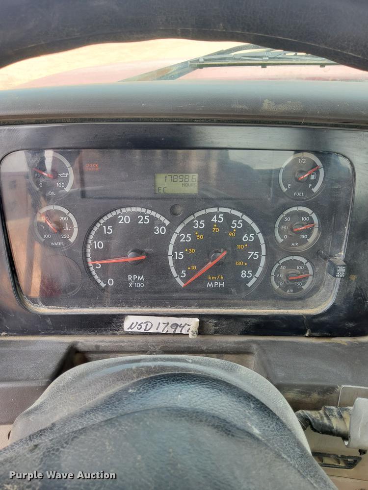 image for item DN6454 2007 Sterling L9500  ready mix truck