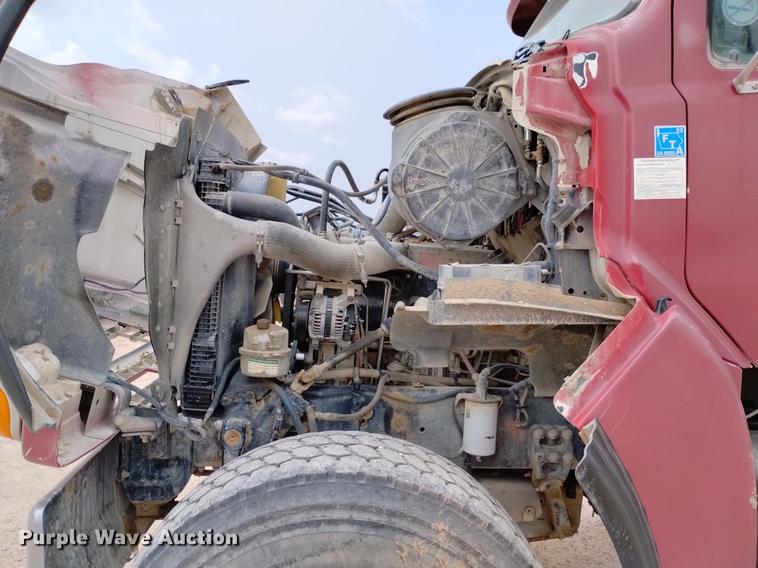 image for item DN6454 2007 Sterling L9500  ready mix truck