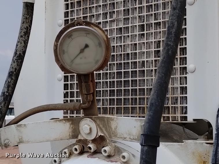 image for item DN6454 2007 Sterling L9500  ready mix truck