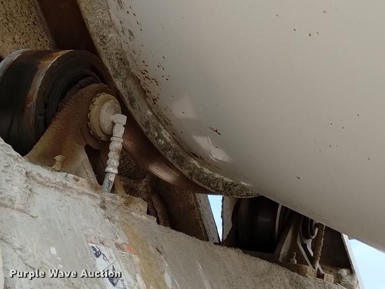 image for item DN6454 2007 Sterling L9500  ready mix truck