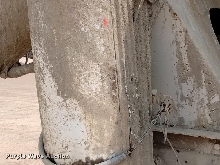 image for item DN6454 2007 Sterling L9500  ready mix truck