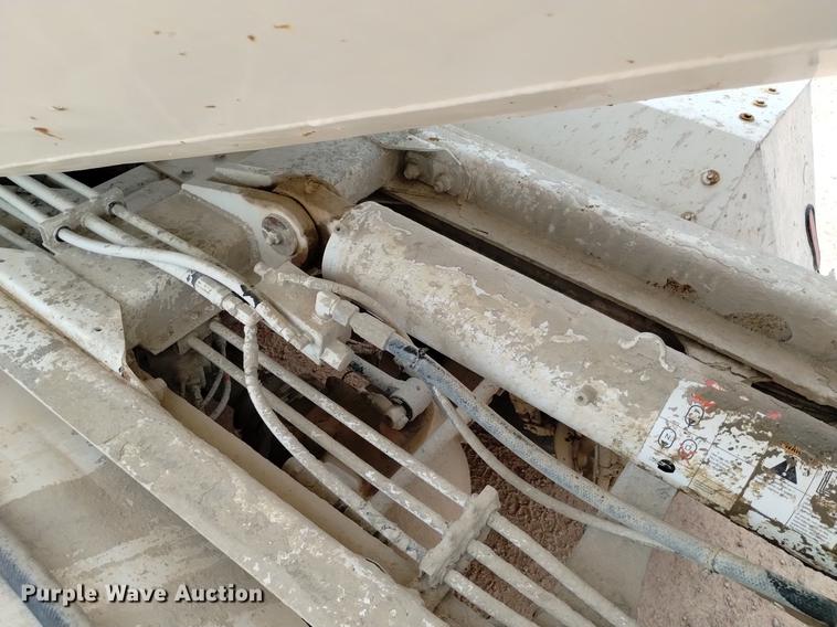 image for item DN6454 2007 Sterling L9500  ready mix truck