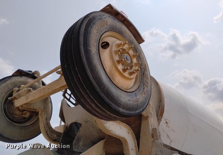 image for item DN6454 2007 Sterling L9500  ready mix truck