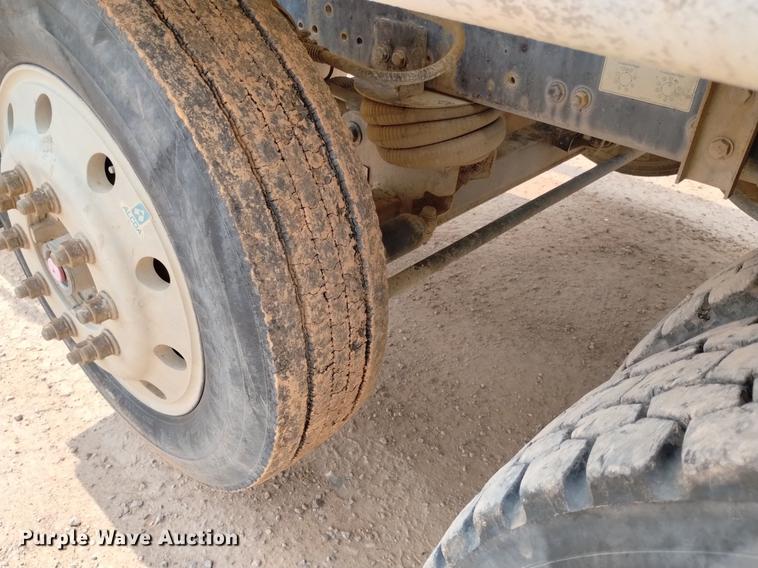 image for item DN6454 2007 Sterling L9500  ready mix truck