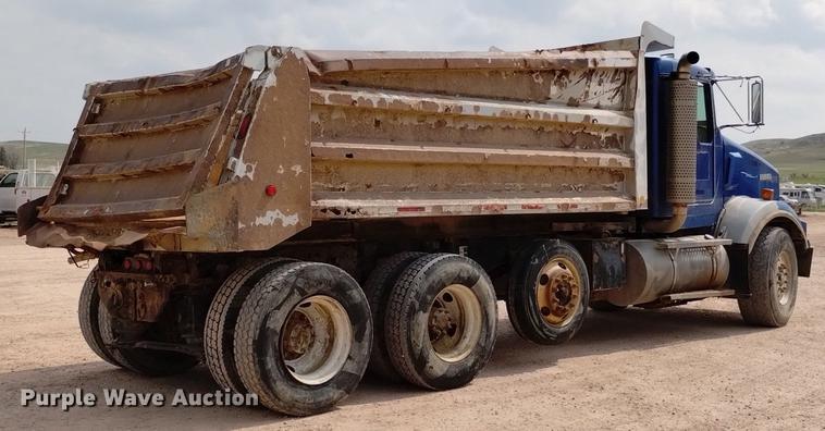 image for item DN6455 2000 Kenworth T800  dump truck