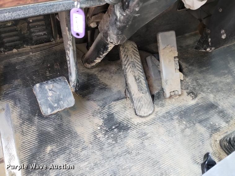 image for item DN6455 2000 Kenworth T800  dump truck