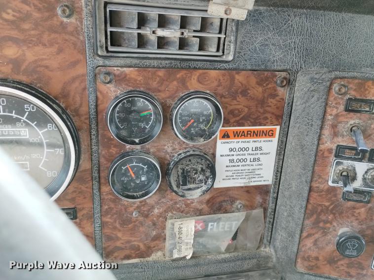 image for item DN6455 2000 Kenworth T800  dump truck