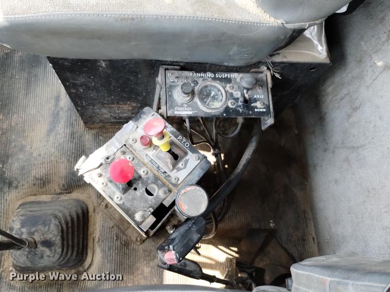 image for item DN6455 2000 Kenworth T800  dump truck