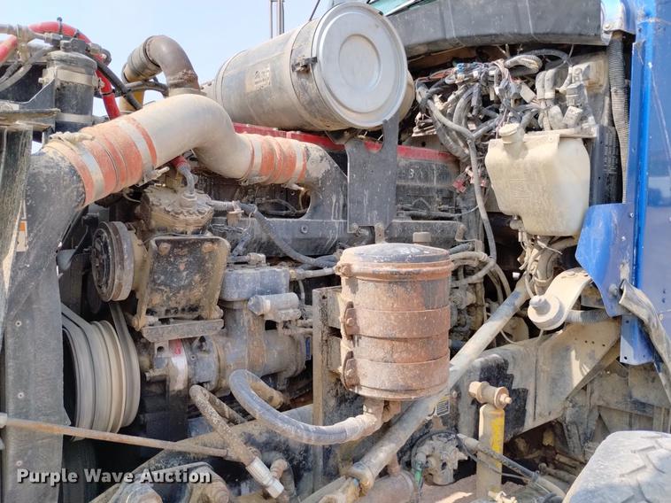 image for item DN6455 2000 Kenworth T800  dump truck