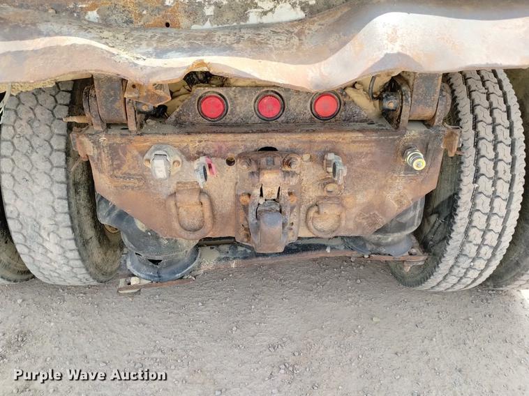 image for item DN6455 2000 Kenworth T800  dump truck