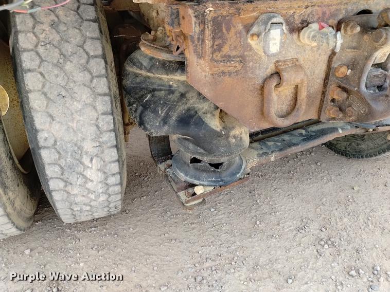 image for item DN6455 2000 Kenworth T800  dump truck