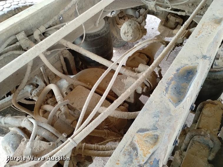 image for item DN6455 2000 Kenworth T800  dump truck