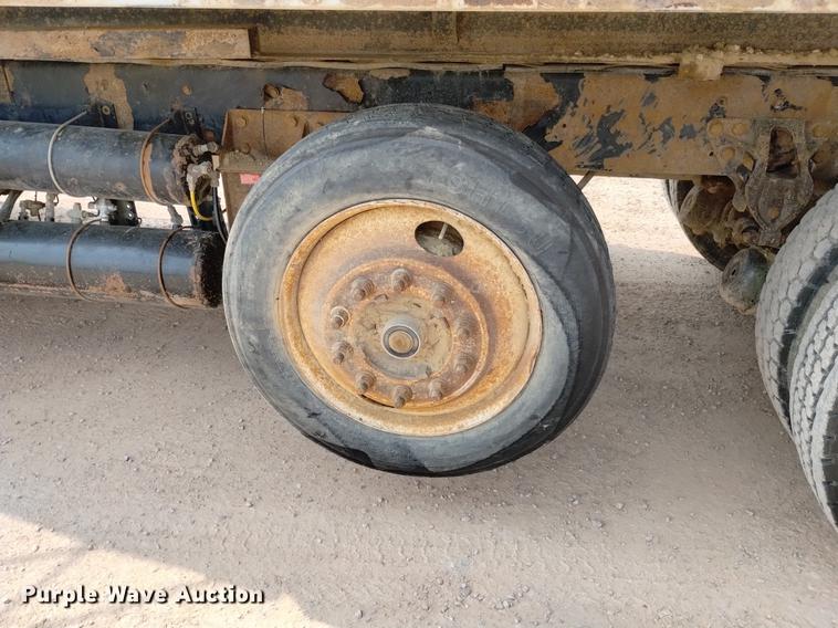 image for item DN6455 2000 Kenworth T800  dump truck