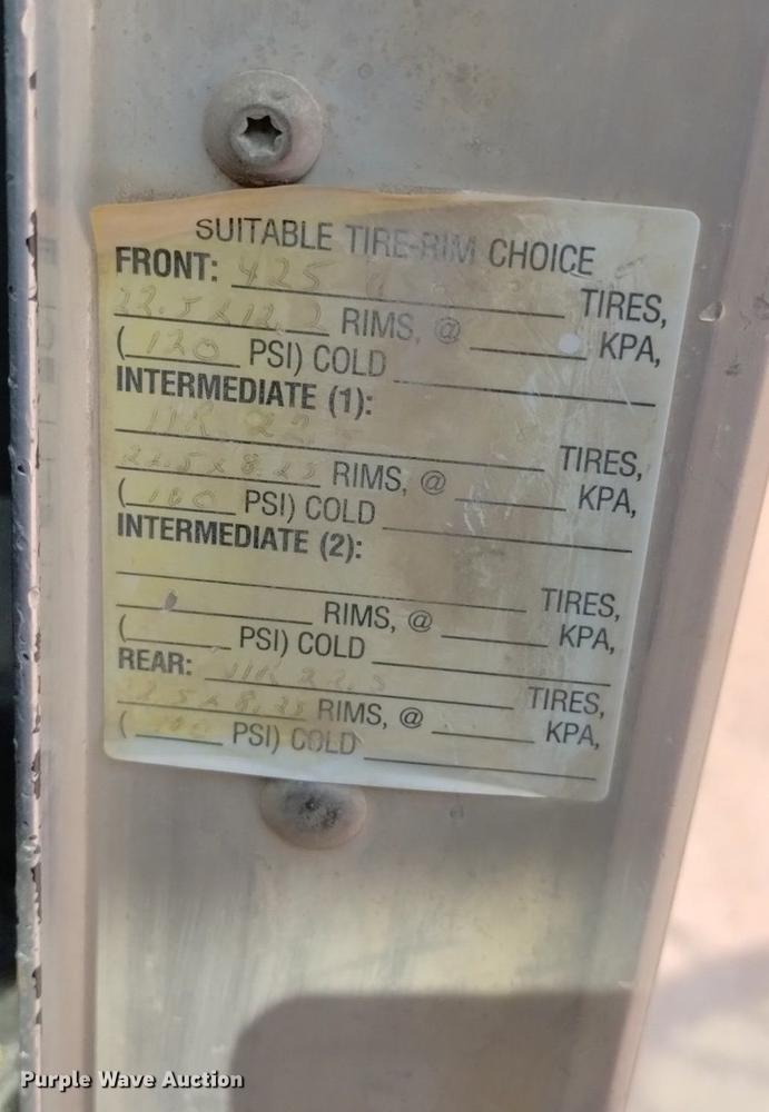 image for item DN6455 2000 Kenworth T800  dump truck