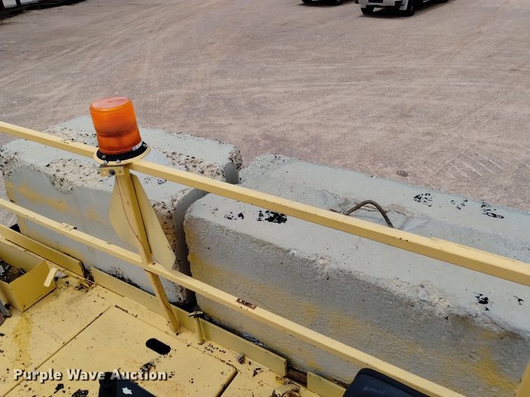 image for item DN6456 Rosco  chip spreader