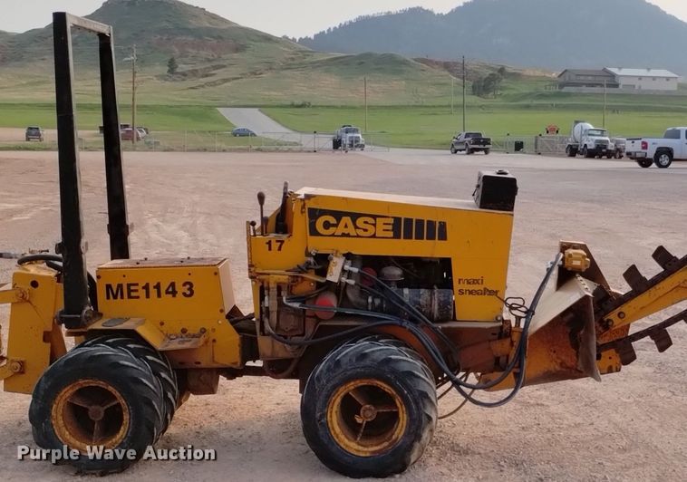 image for item DN6458 1981 Case Maxi Sneaker  trencher